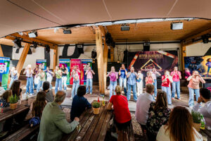Showgruppe der Turngemeinde in Berlin (Foto: Sandra Schürmans)