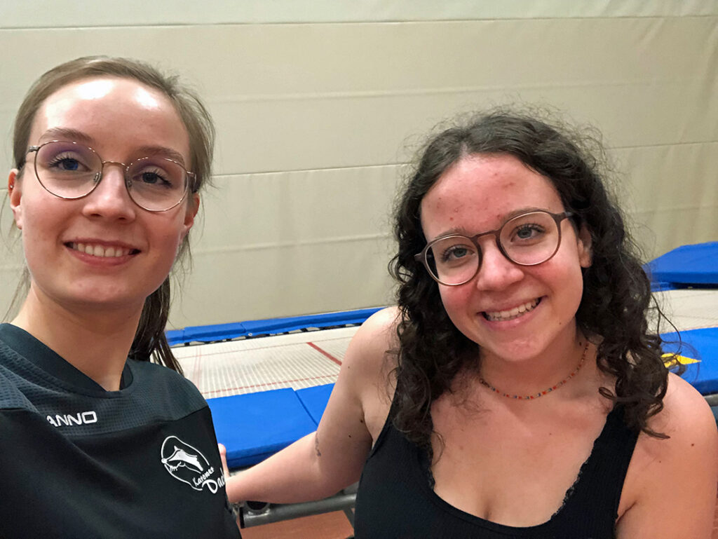 Carolin Prieske und Anna Schallau von den Karower Dachsen. (Foto: privat)